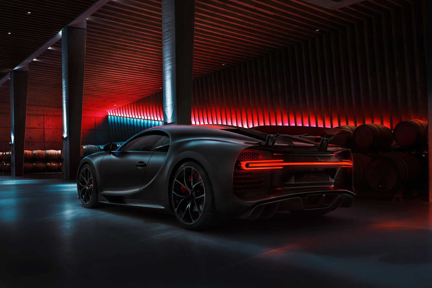 Black-bugatti-chiron-2020-rear