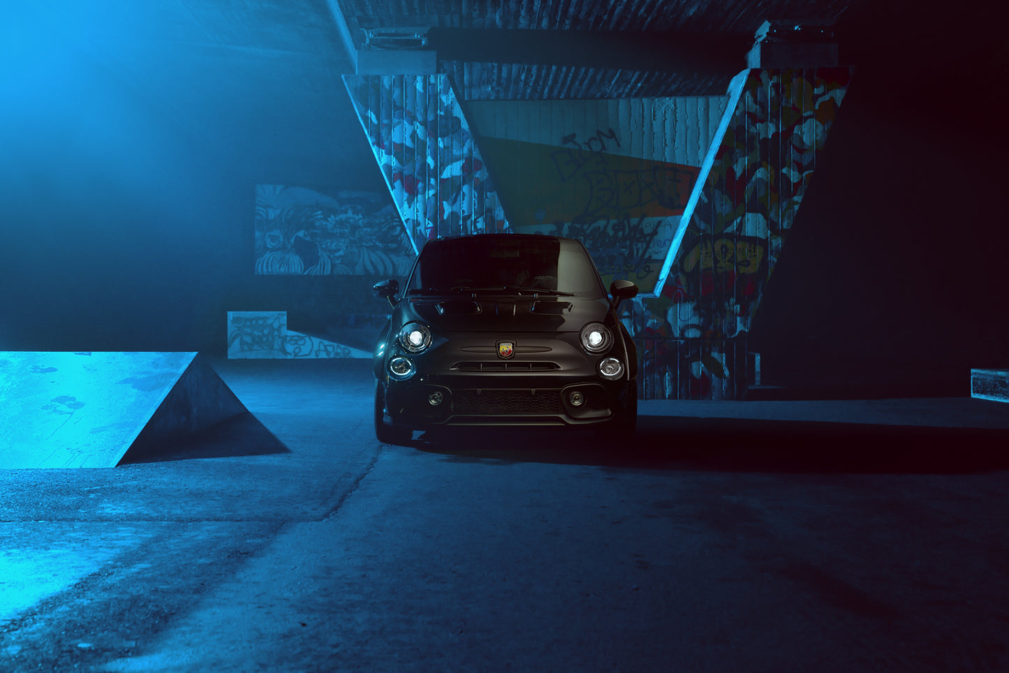 Pagani Huayra Tricolore - An Aerobatic Tribute