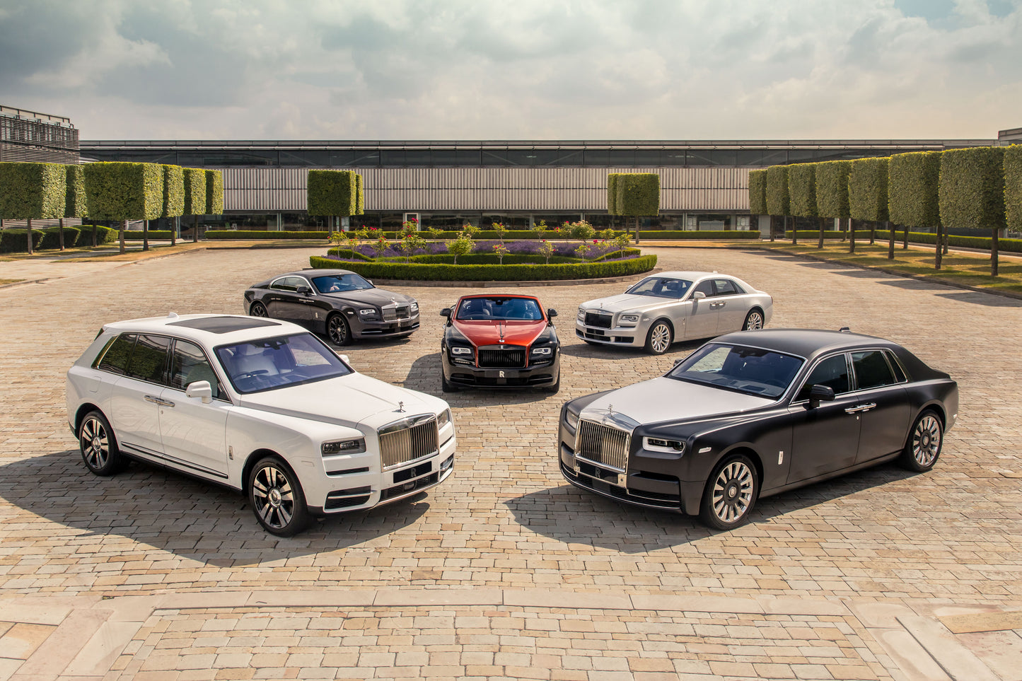 Rolls-Royce Luxury Lineup Showcase