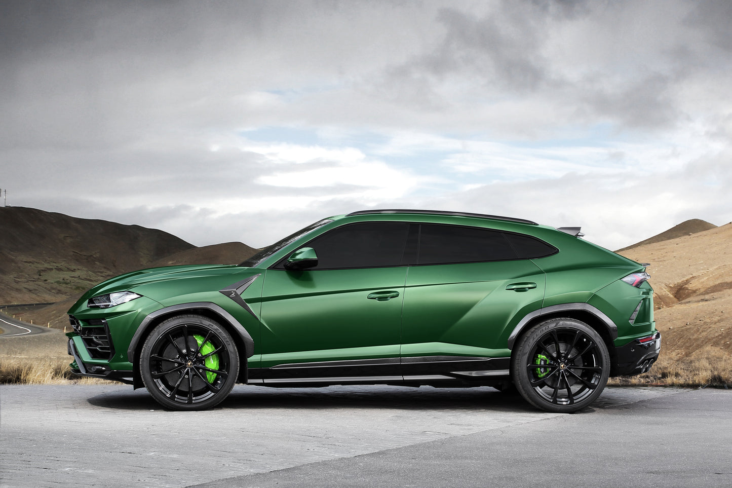 TopCar Lamborghini Urus Side Profile