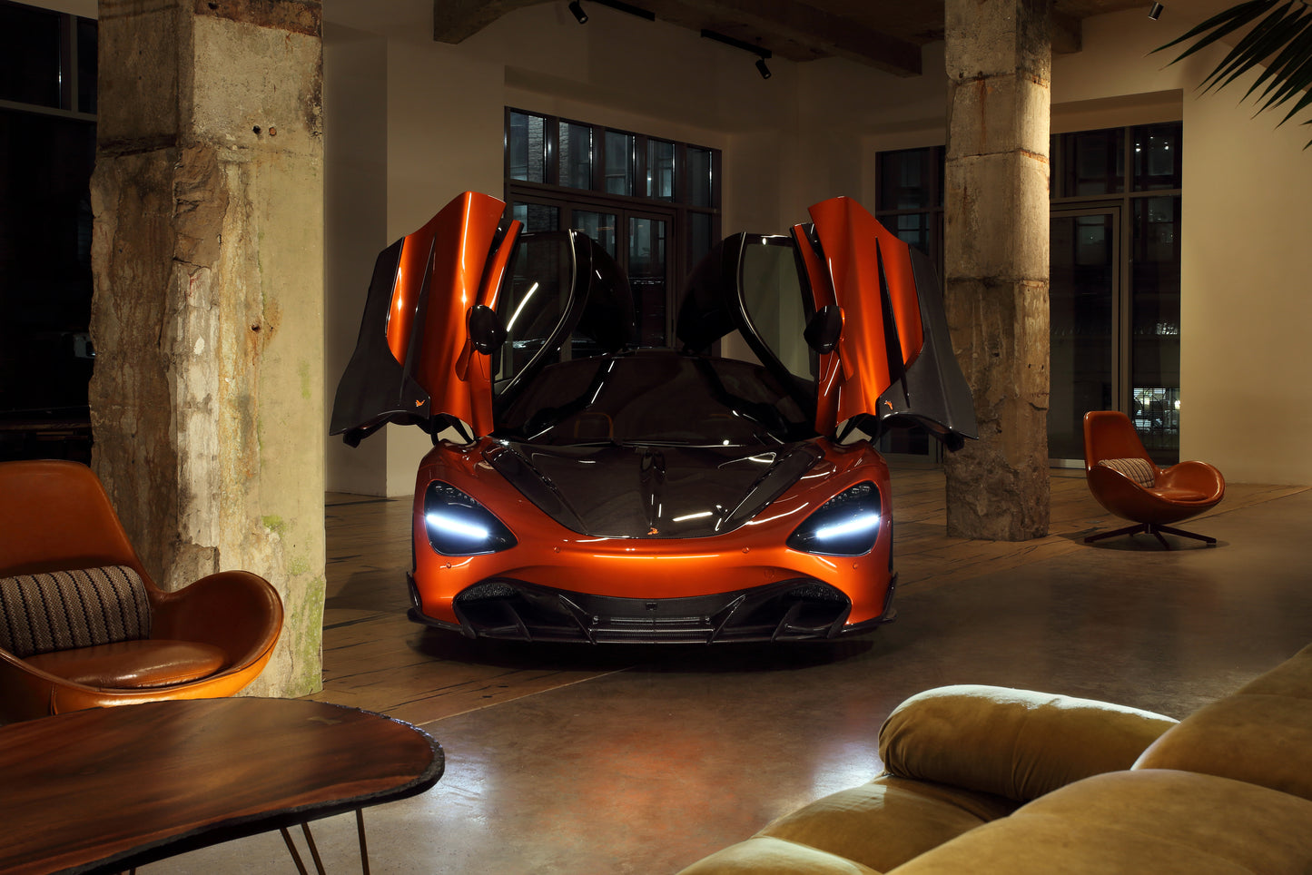 McLaren 720S Fury Indoor Showcase